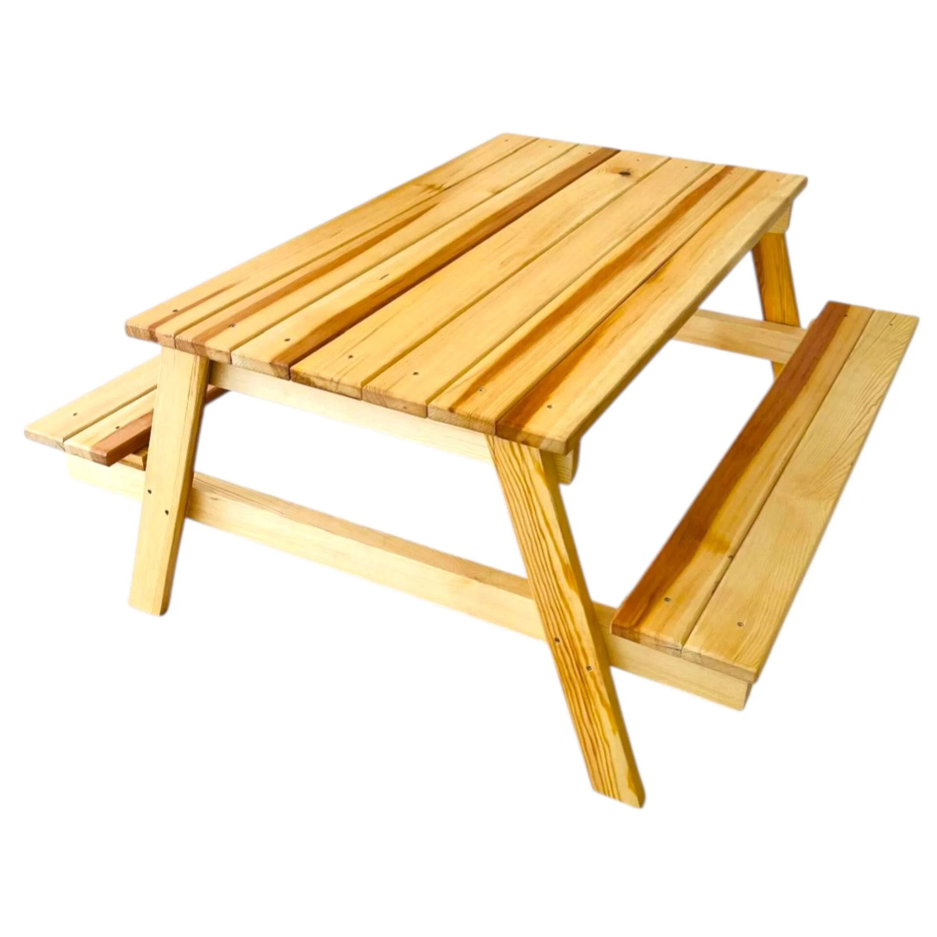 Anaokulu için ahşap piknik masası