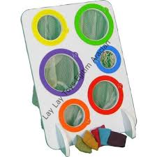 Kum torbalı hedefe atma oyunu anaokulu için eğitici ve motor beceri geliştirici oyun