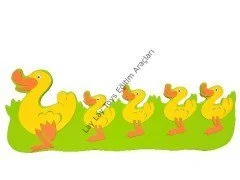 anaokulu için vak vak figürlü ahşap duvar askılığı 140x55 cm