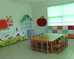 Anaokulu Masası  (DEMONTE AYAKLI) yeşil